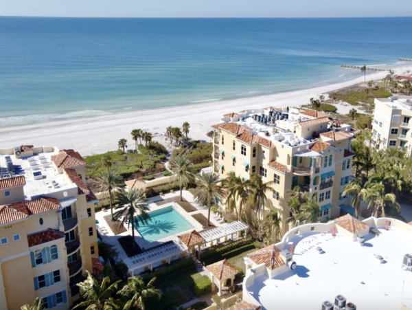 Ultra Posh South end Condo with Private Pool and Spa